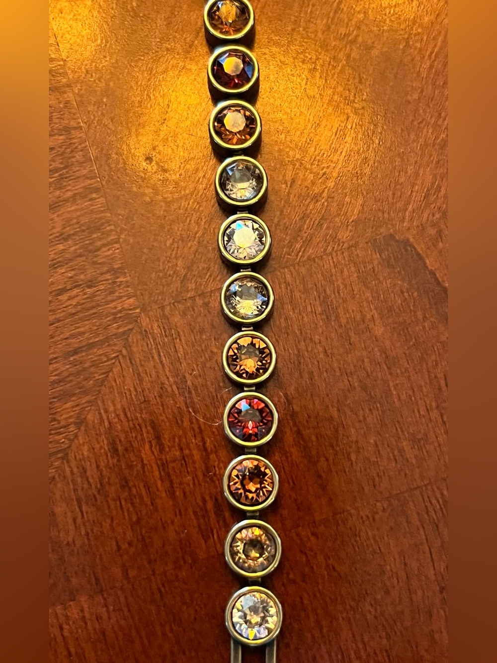 Hot‼️Touchstone Jewelry Brass tone shades of amber bracelet 7 1/4 in - Picture 3 of 10